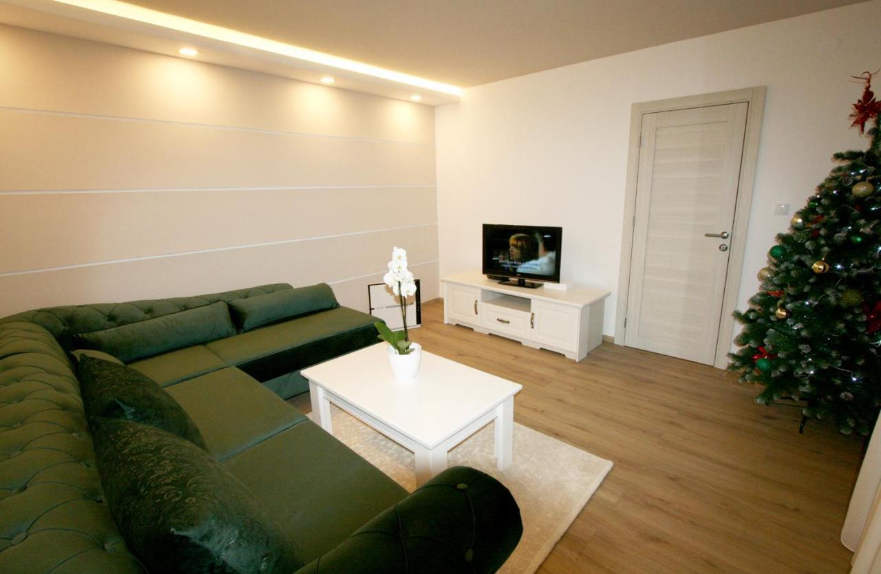 Apartment Jasmine 2 เบลเกรด ภายนอก รูปภาพ